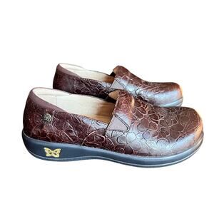 Alegria Keli Professional Clog Shoes Brown Floral embossed Leather womens 8.5
